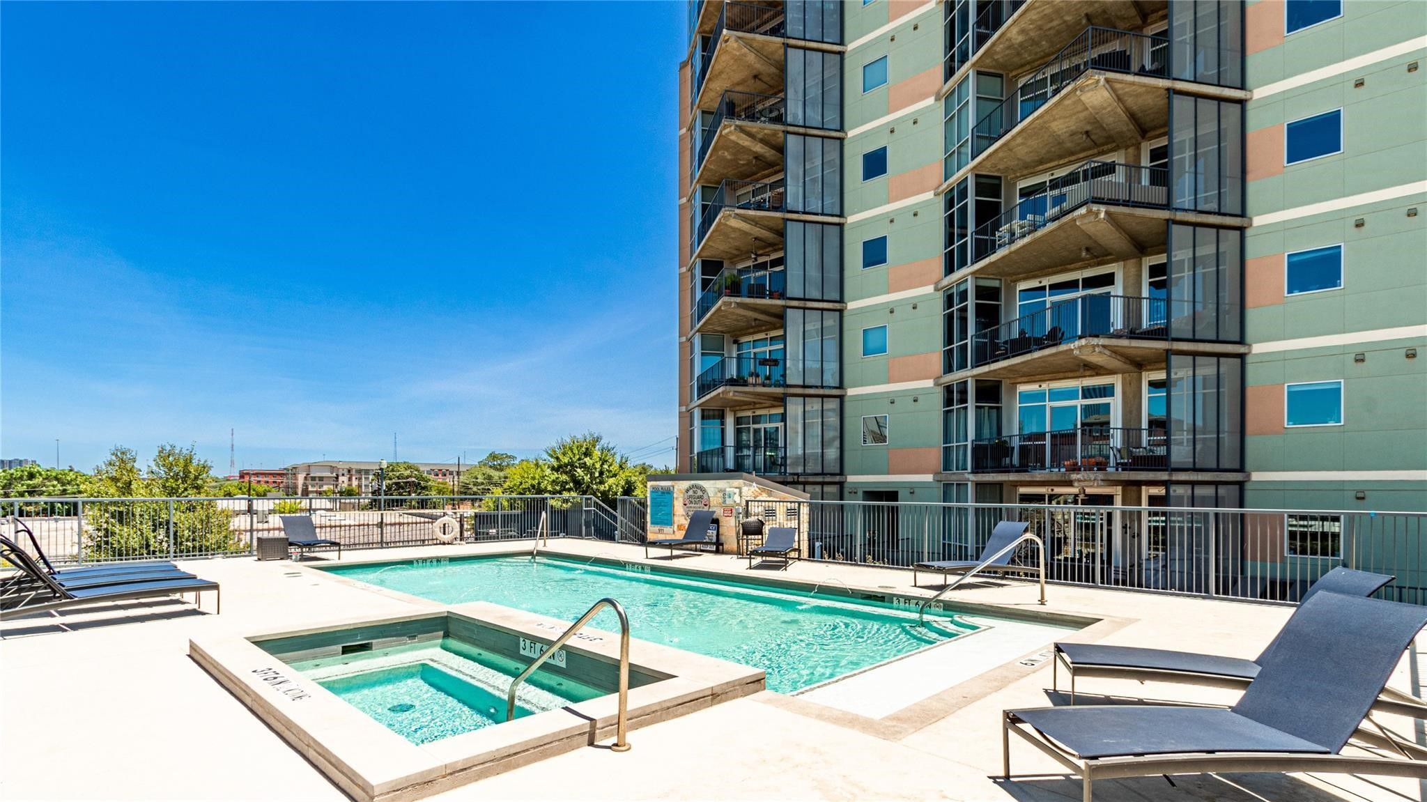 1001 Belleview Street Dallas TX 75215