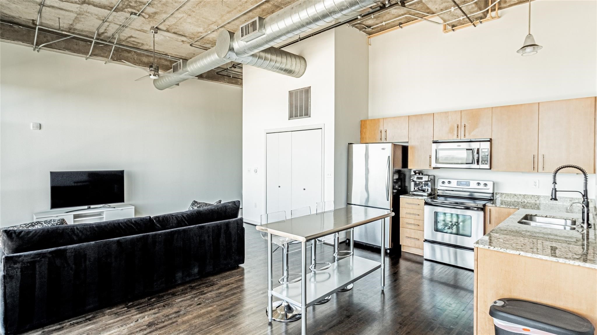 1001 Belleview Street Dallas TX 75215