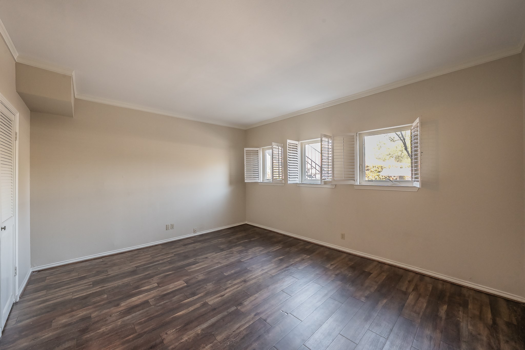 4312 Bellaire Drive S Fort Worth TX 76109