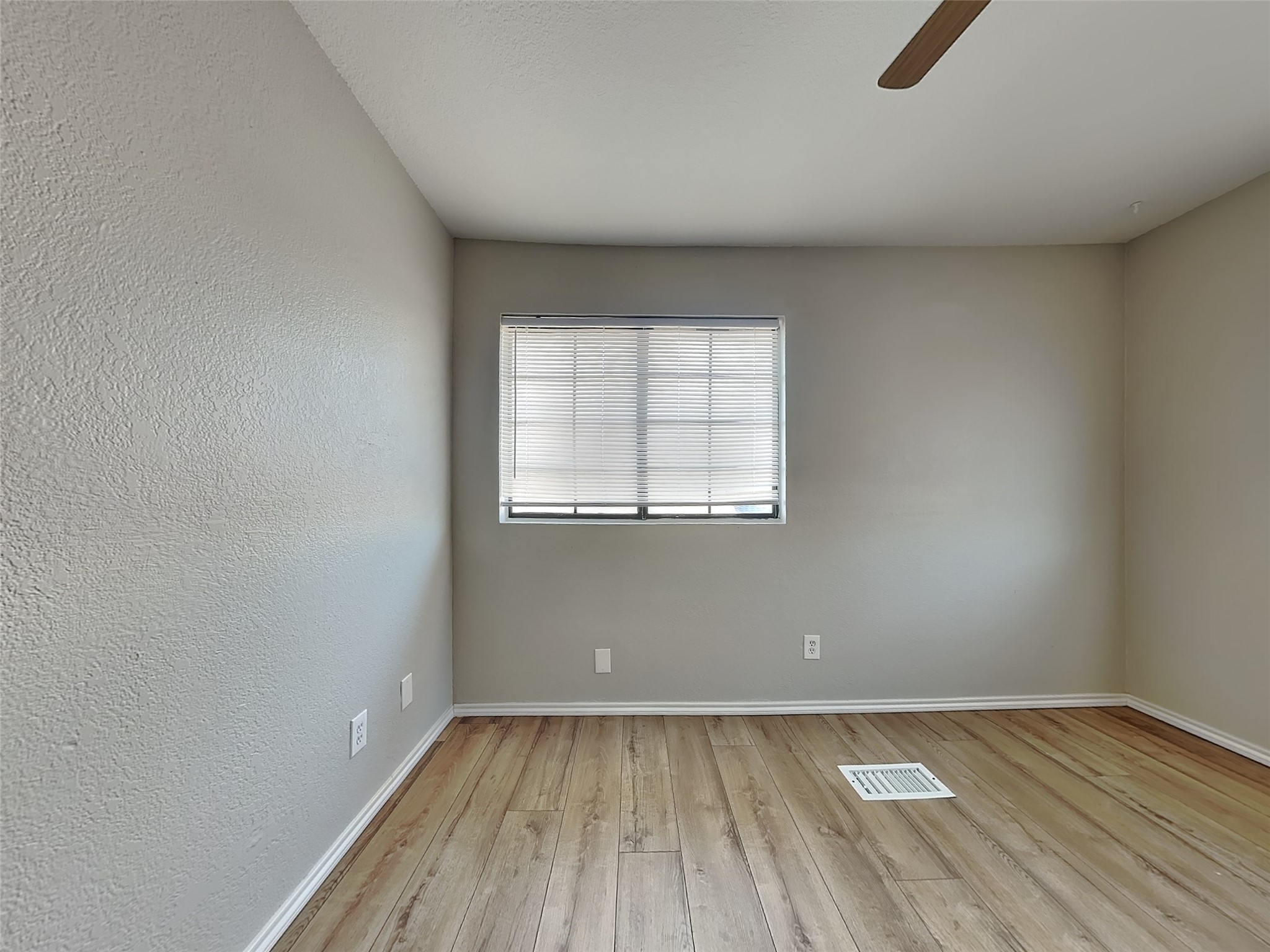751 Meadowcreek Court Garland TX 75043