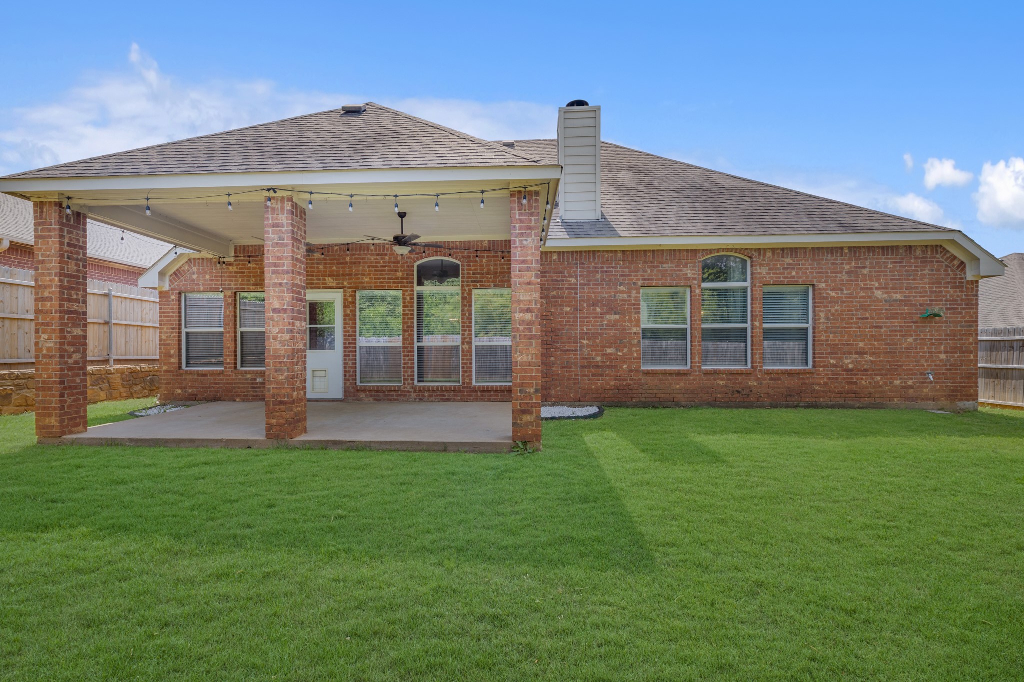 2432 Castle Pines Drive Burleson TX 76028