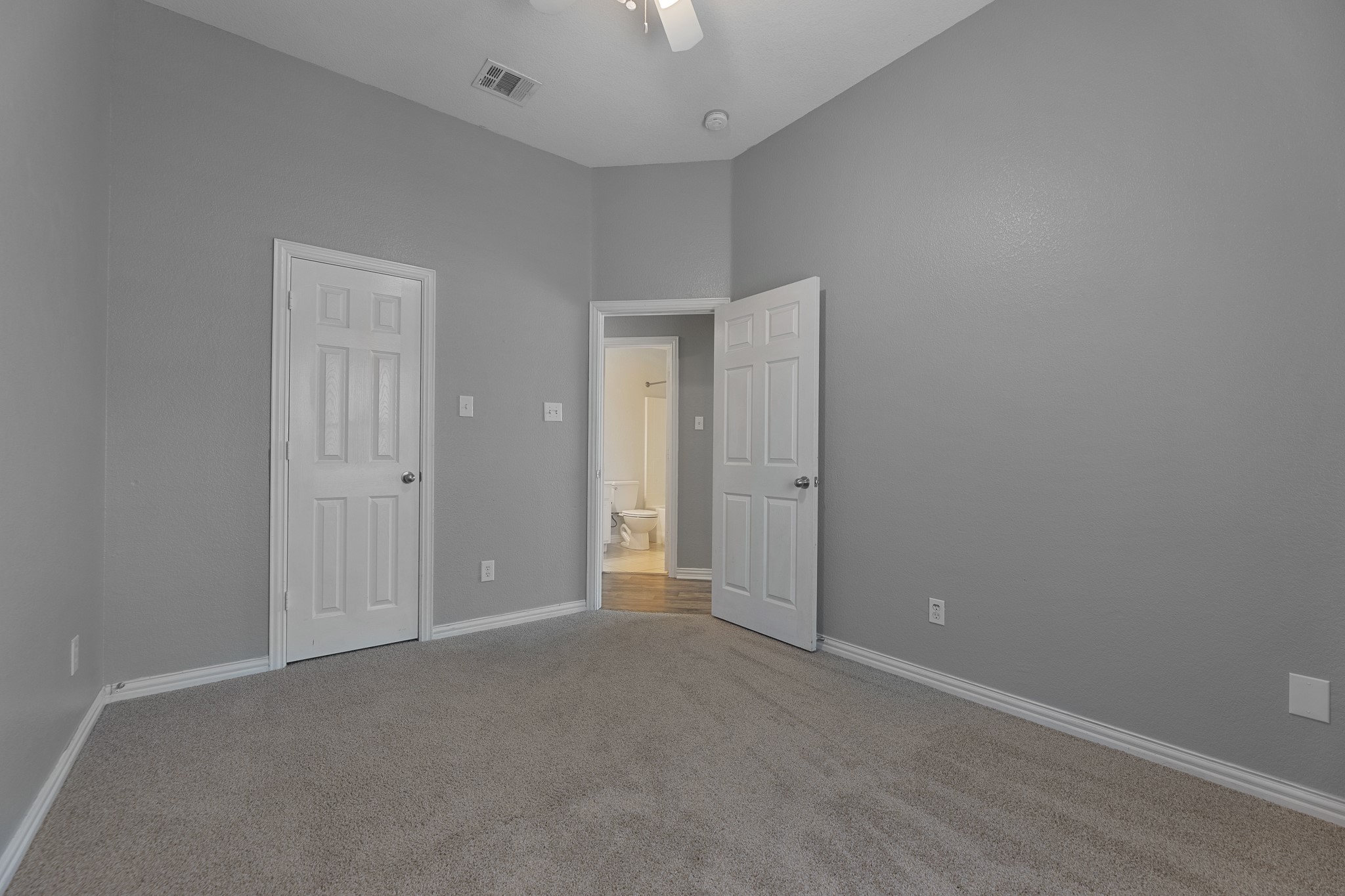2432 Castle Pines Drive Burleson TX 76028