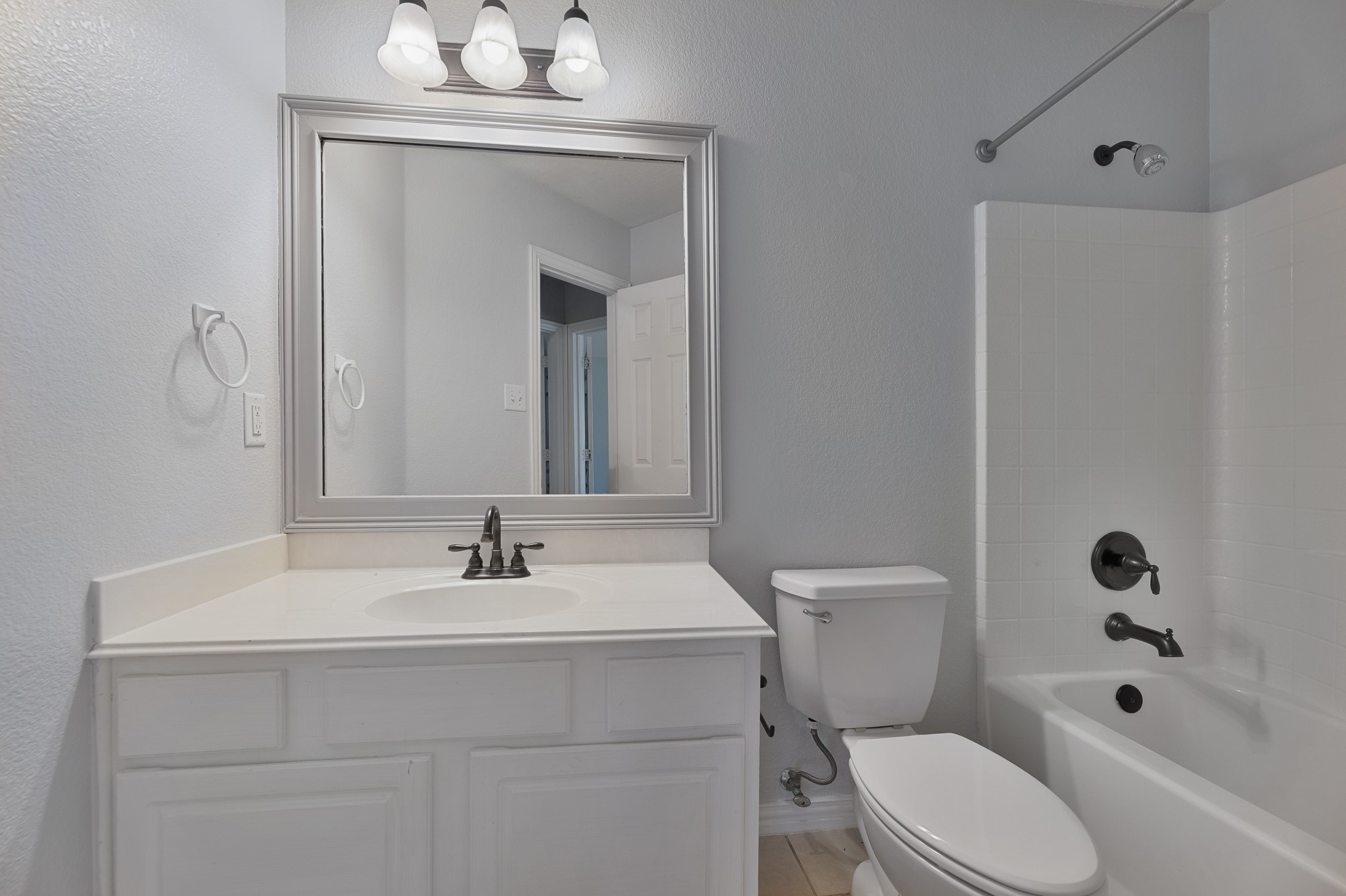 2432 Castle Pines Drive Burleson TX 76028