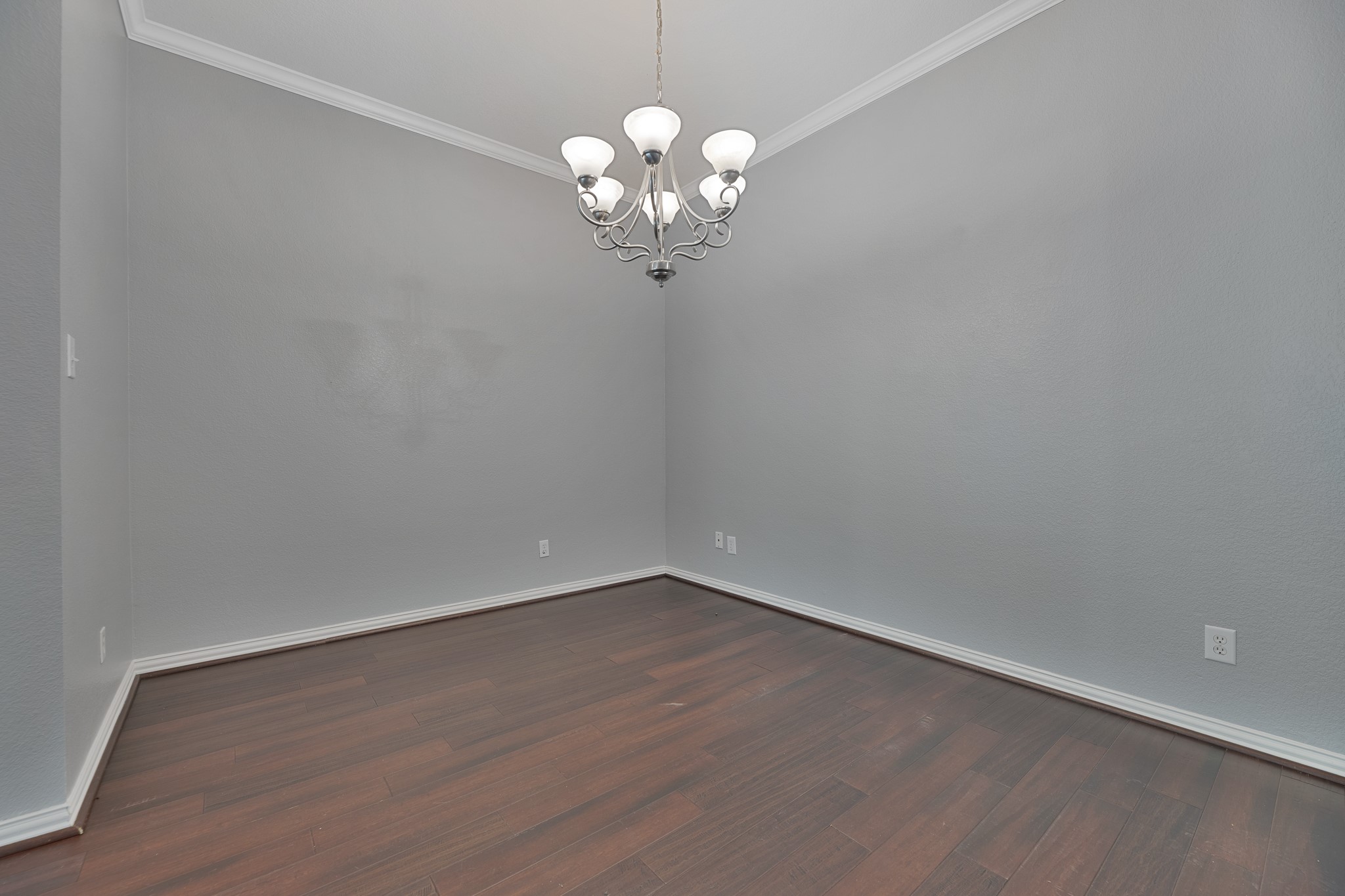 2432 Castle Pines Drive Burleson TX 76028