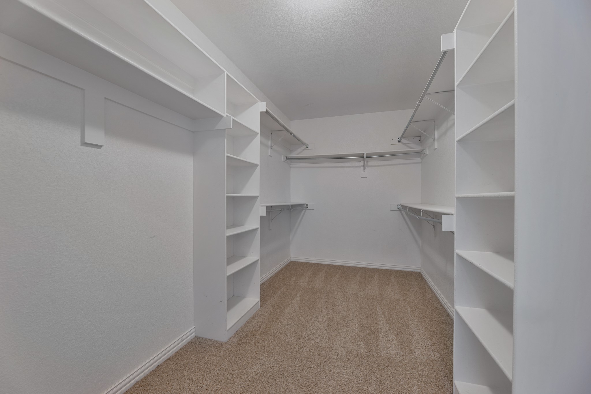 2432 Castle Pines Drive Burleson TX 76028
