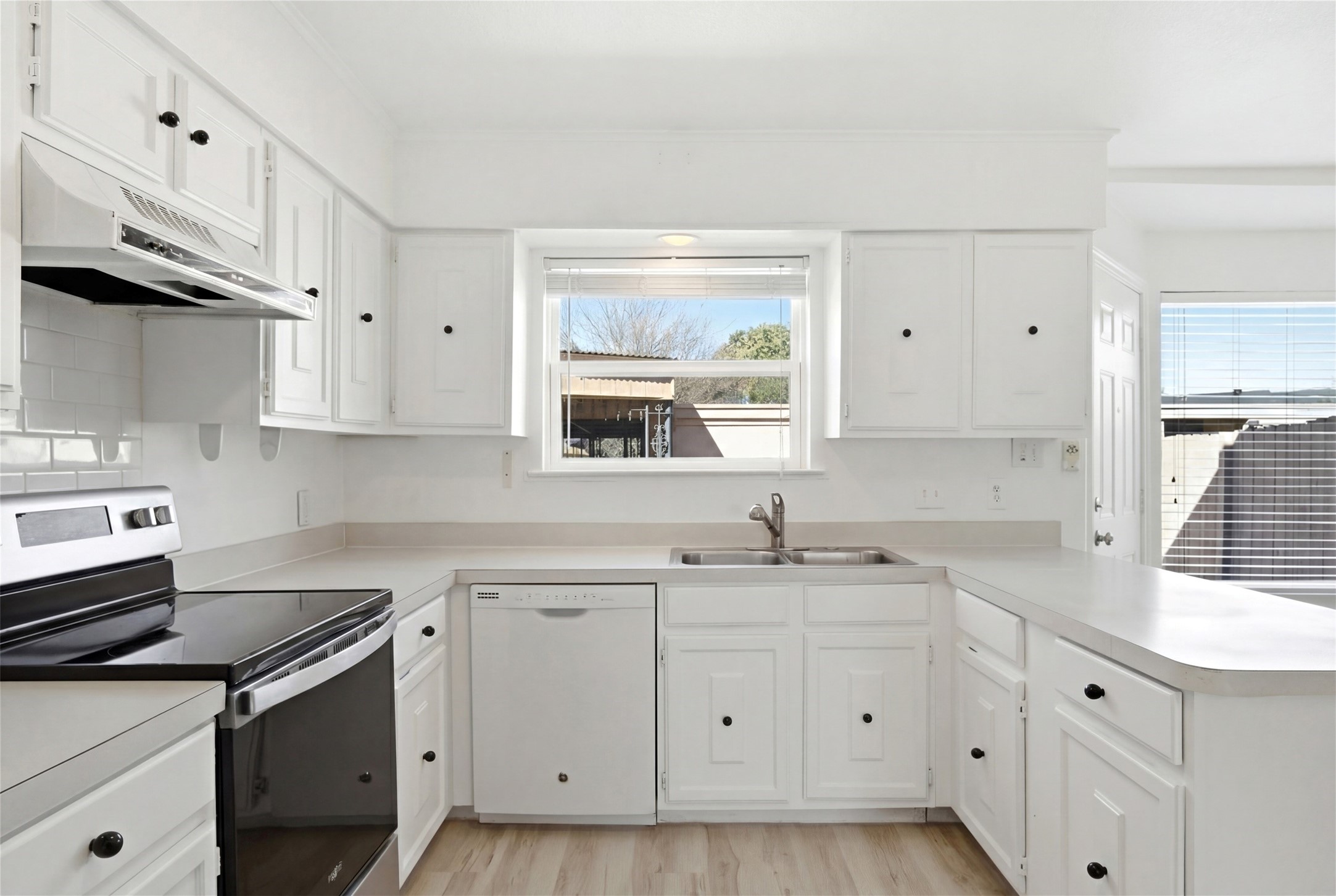 5810 Marina Drive Garland TX 75043