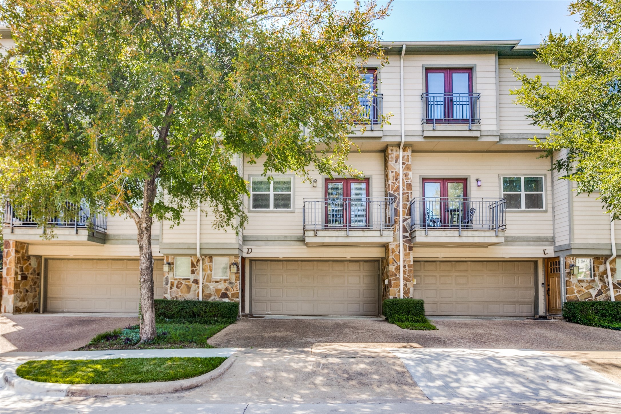 5814 Hudson Street Dallas TX 75206