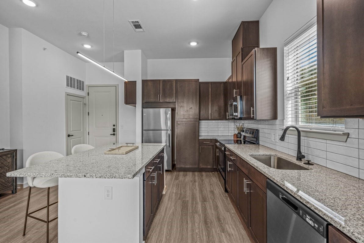 3120 E Park Row Drive Arlington TX 76010