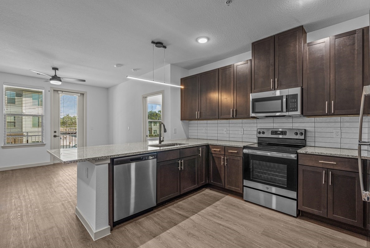 3120 E Park Row Drive Arlington TX 76010