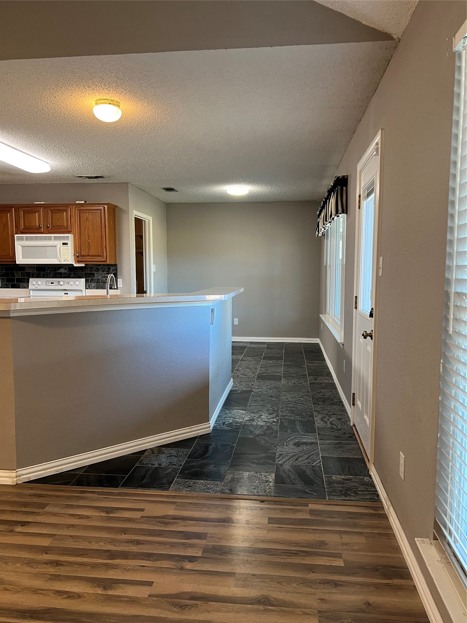 6015 Harwood Crossing Drive Arlington TX 76018