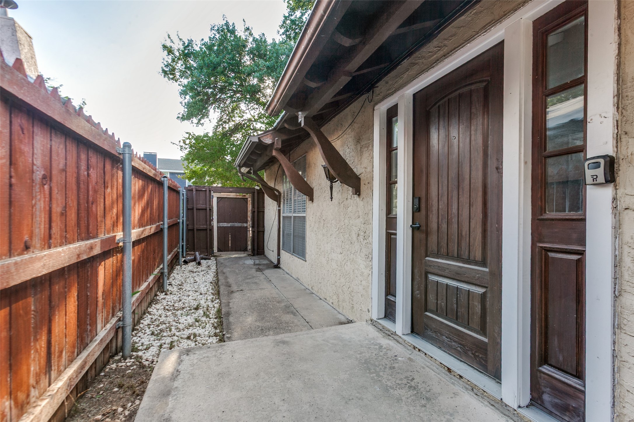 14372 Haymeadow Circle Dallas TX 75254