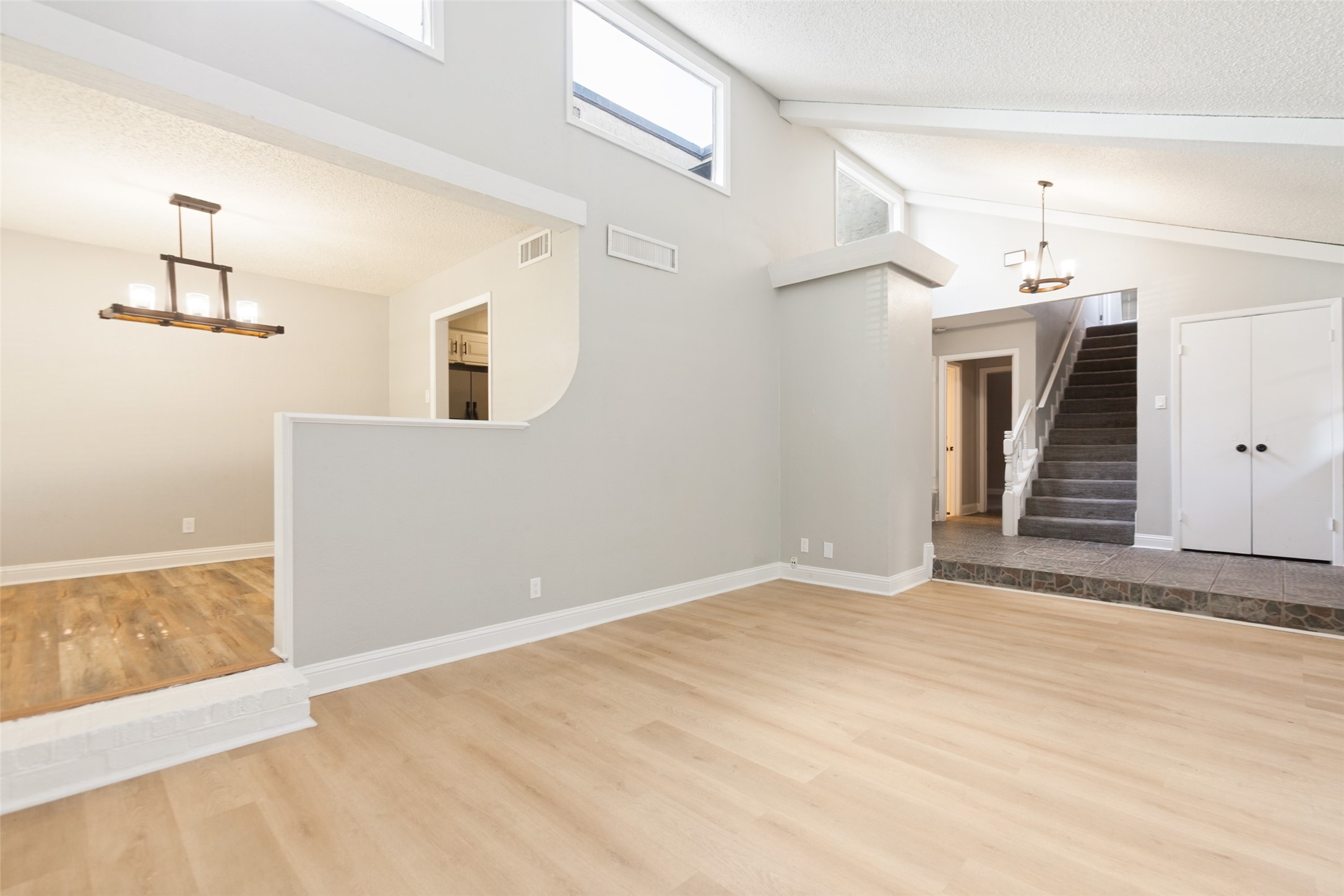 14372 Haymeadow Circle Dallas TX 75254