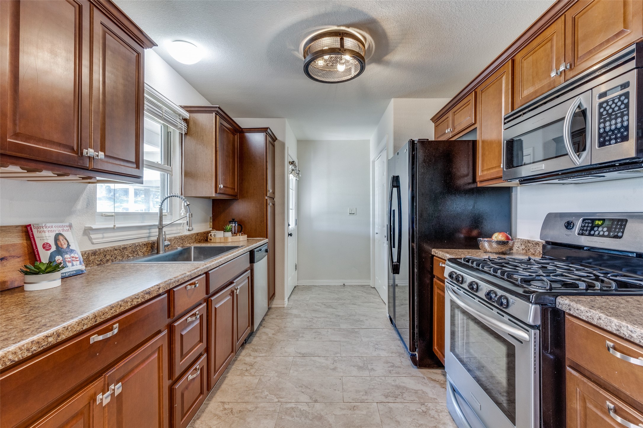 4517 Donnelly Avenue Fort Worth TX 76107