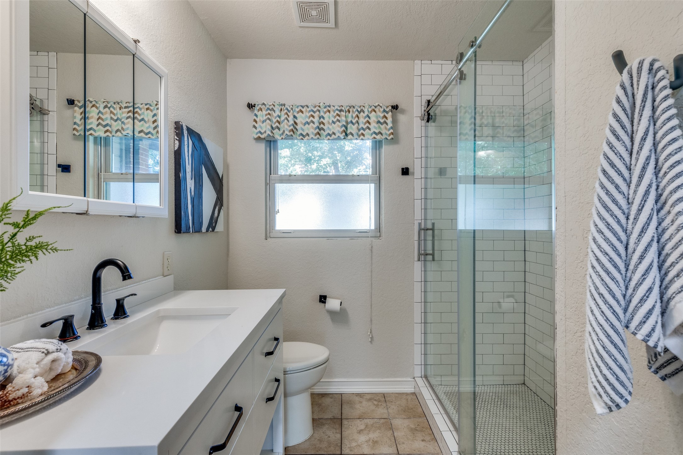 4517 Donnelly Avenue Fort Worth TX 76107
