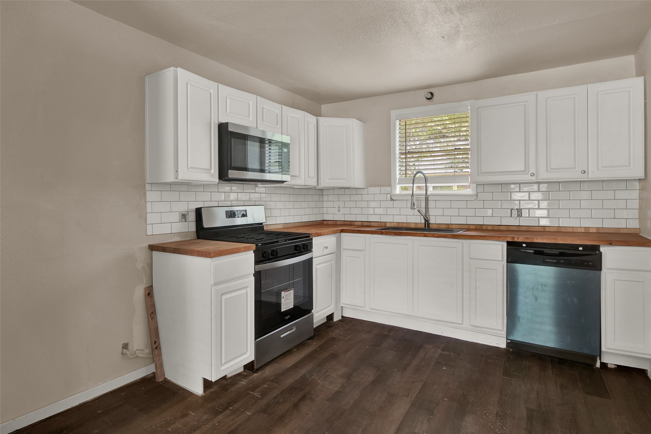 1477 W Austin Street Paris TX 75460
