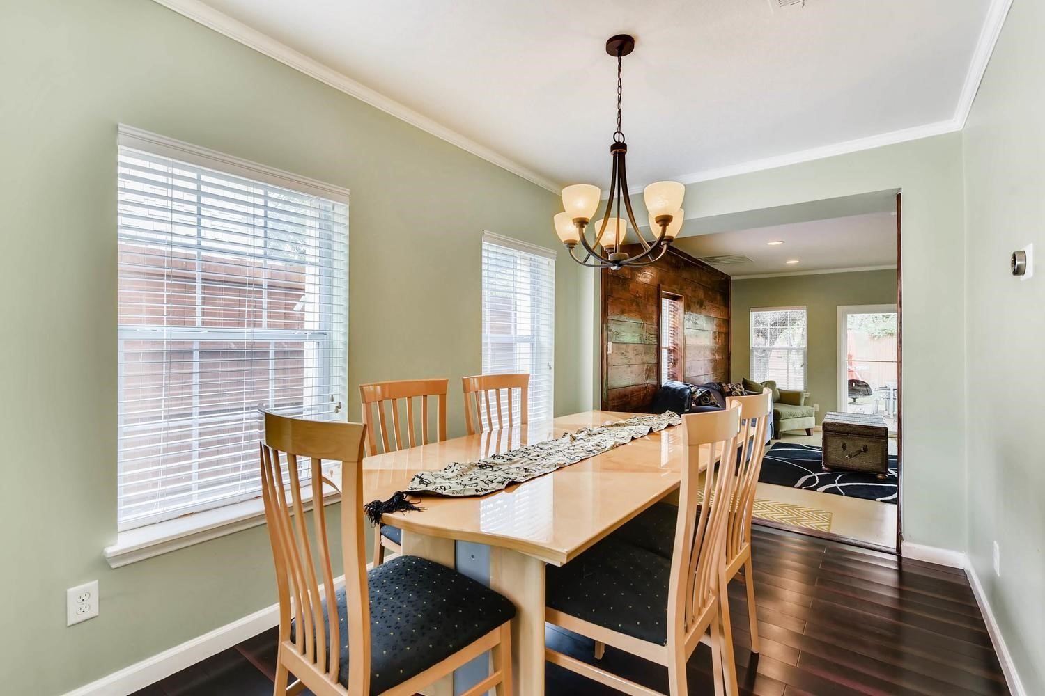 5202 Pershing Street Dallas TX 75206