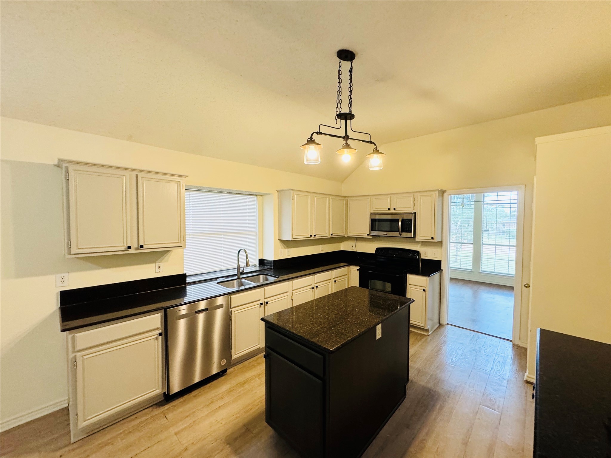 716 Elm Falls Place Mesquite TX 75181