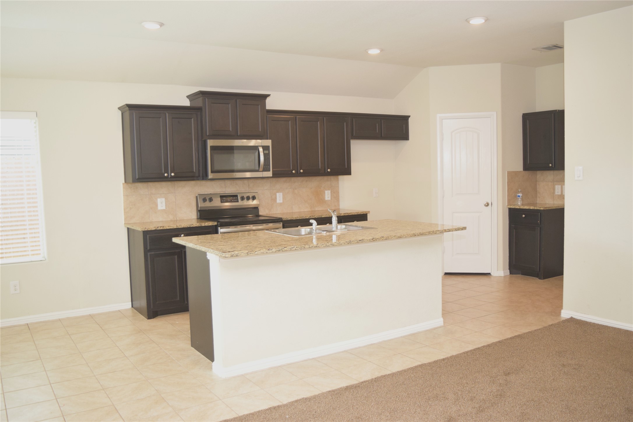 601 Buzzard Lake Trail Fort Worth TX 76120