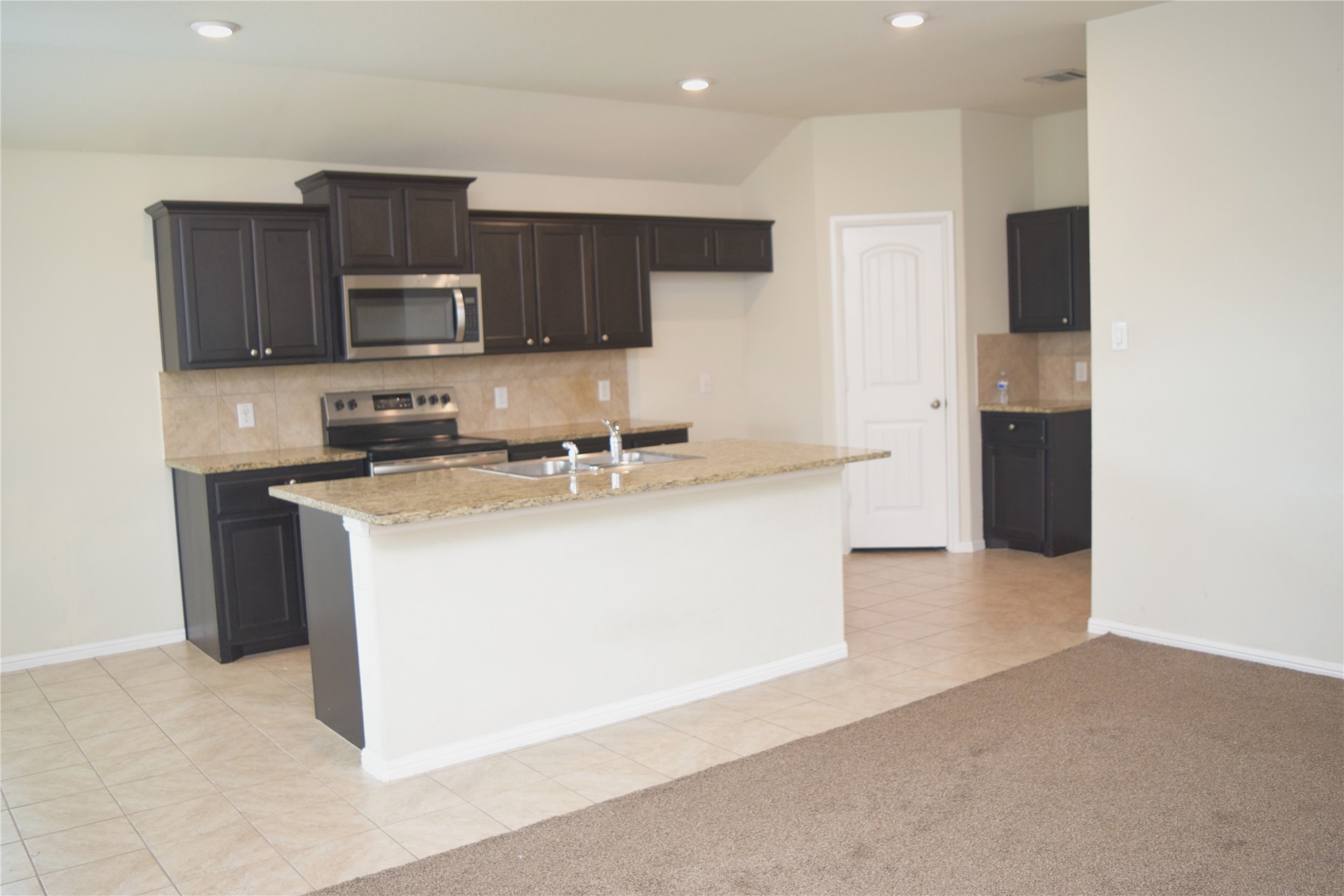 601 Buzzard Lake Trail Fort Worth TX 76120