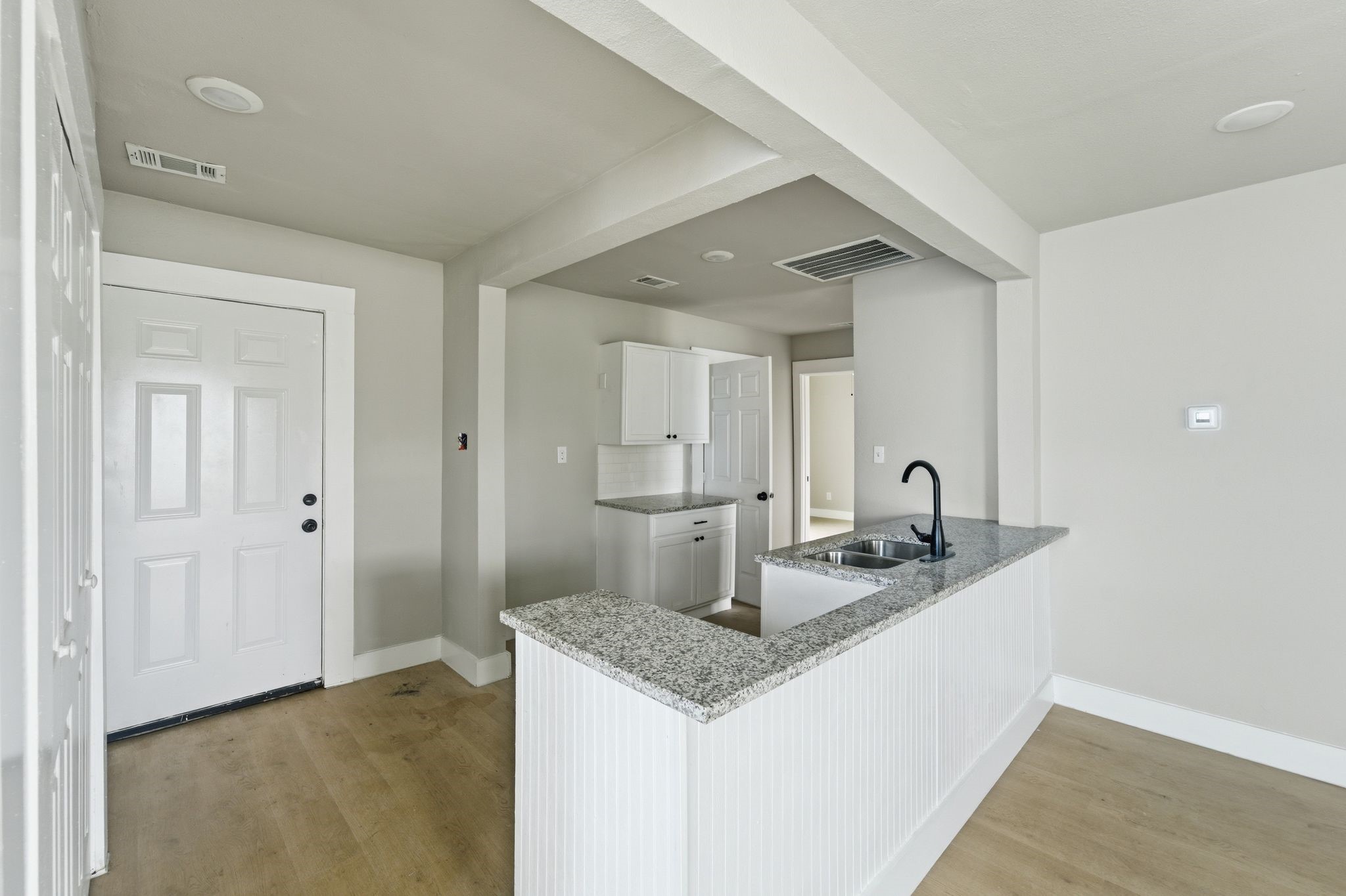 1511 Southerland Avenue Dallas TX 75203
