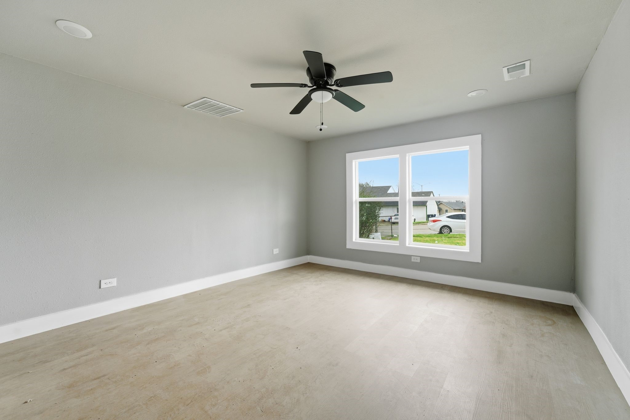 1511 Southerland Avenue Dallas TX 75203