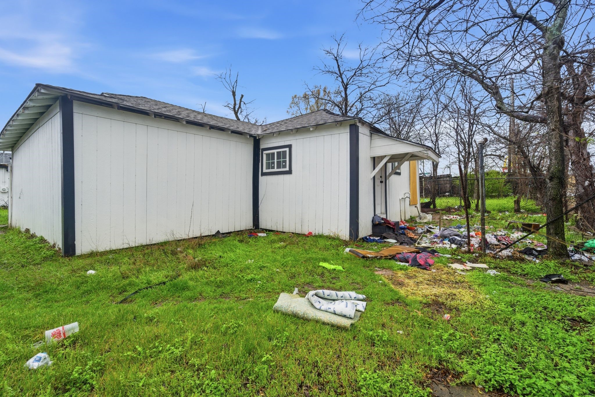 1511 Southerland Avenue Dallas TX 75203