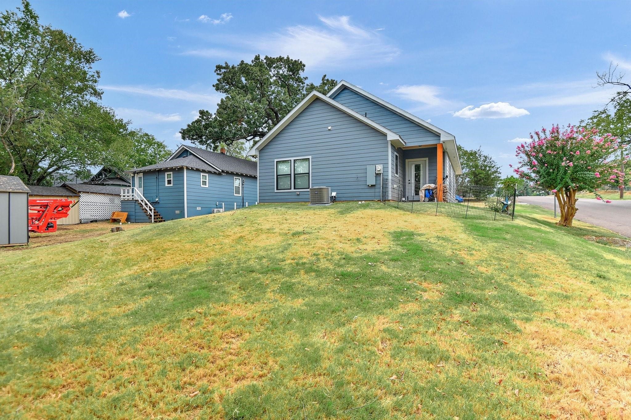 1131 W Owing Street Denison TX 75020