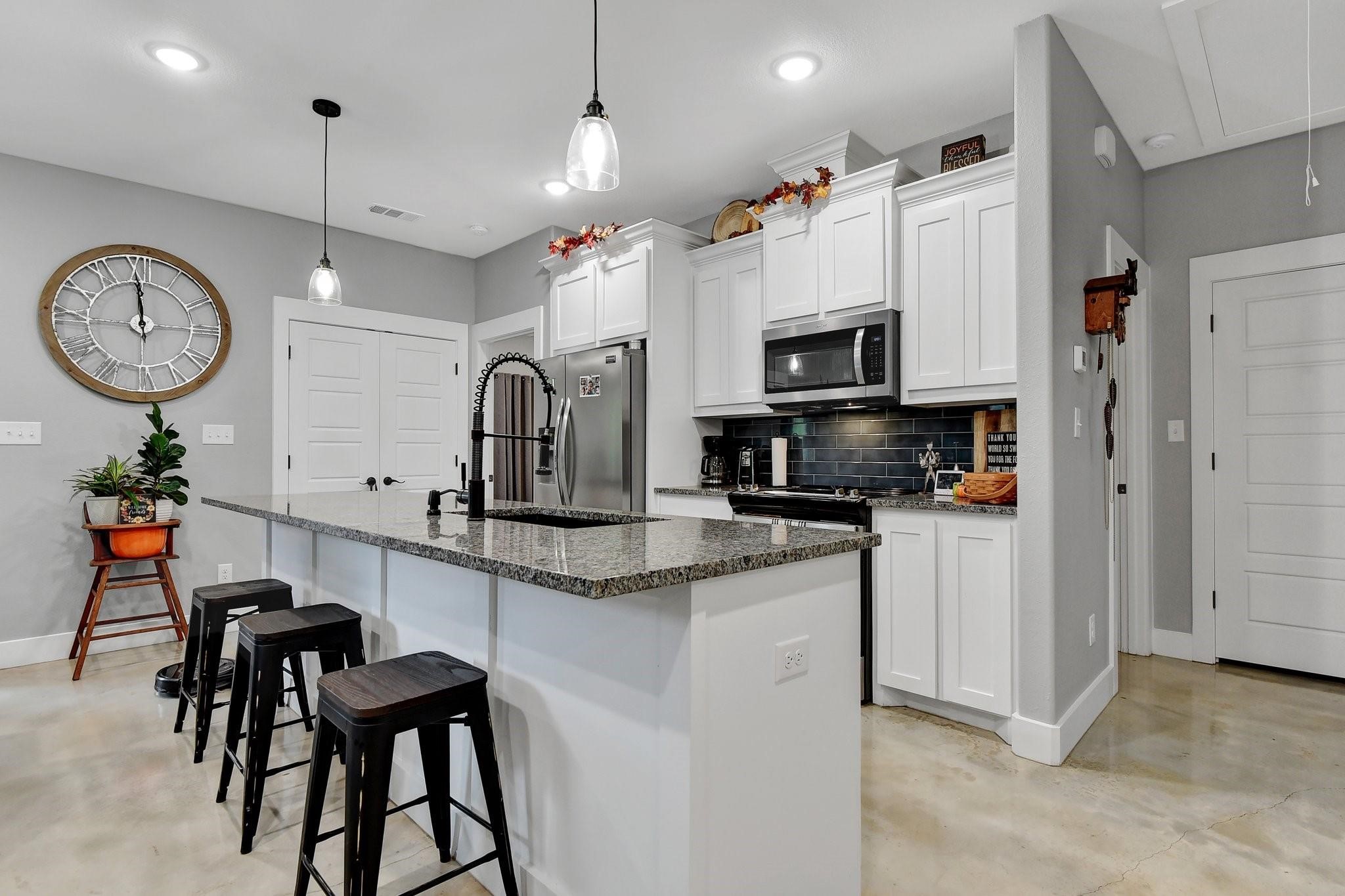 1131 W Owing Street Denison TX 75020