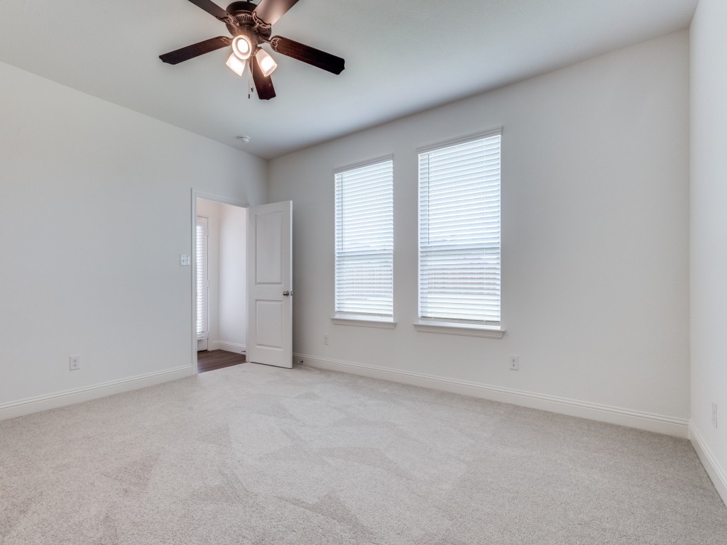 2704 Donella Drive Denton TX 76207