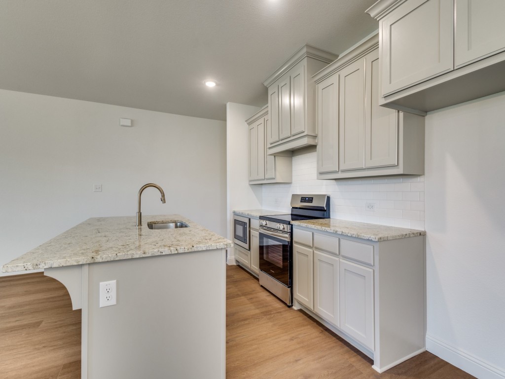 2704 Donella Drive Denton TX 76207