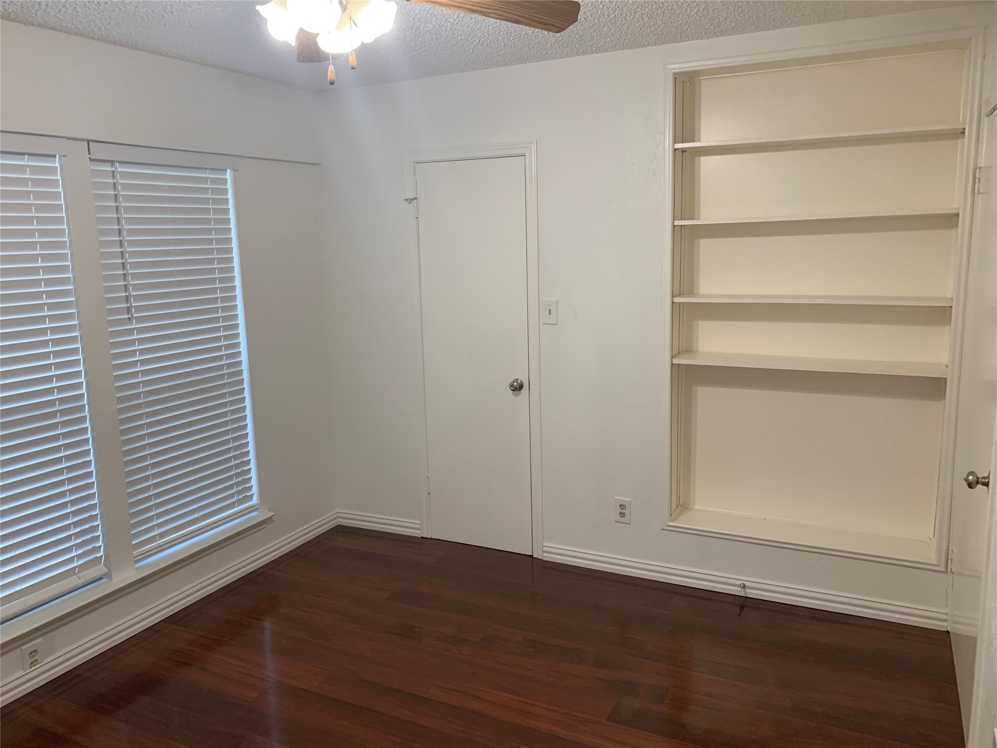1520 Parkside Drive Carrollton TX 75006