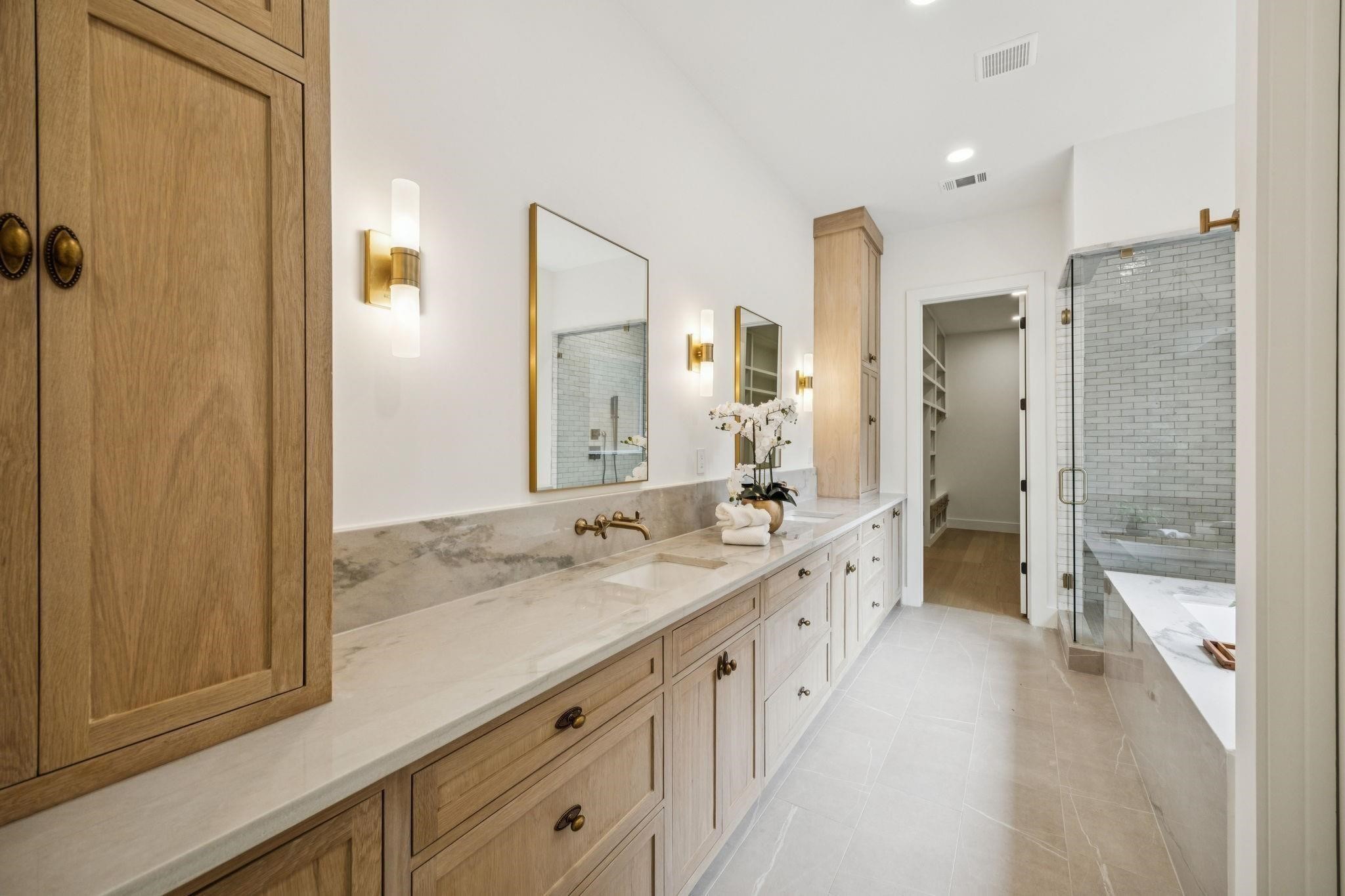 6244 Richmond Avenue Dallas TX 75214