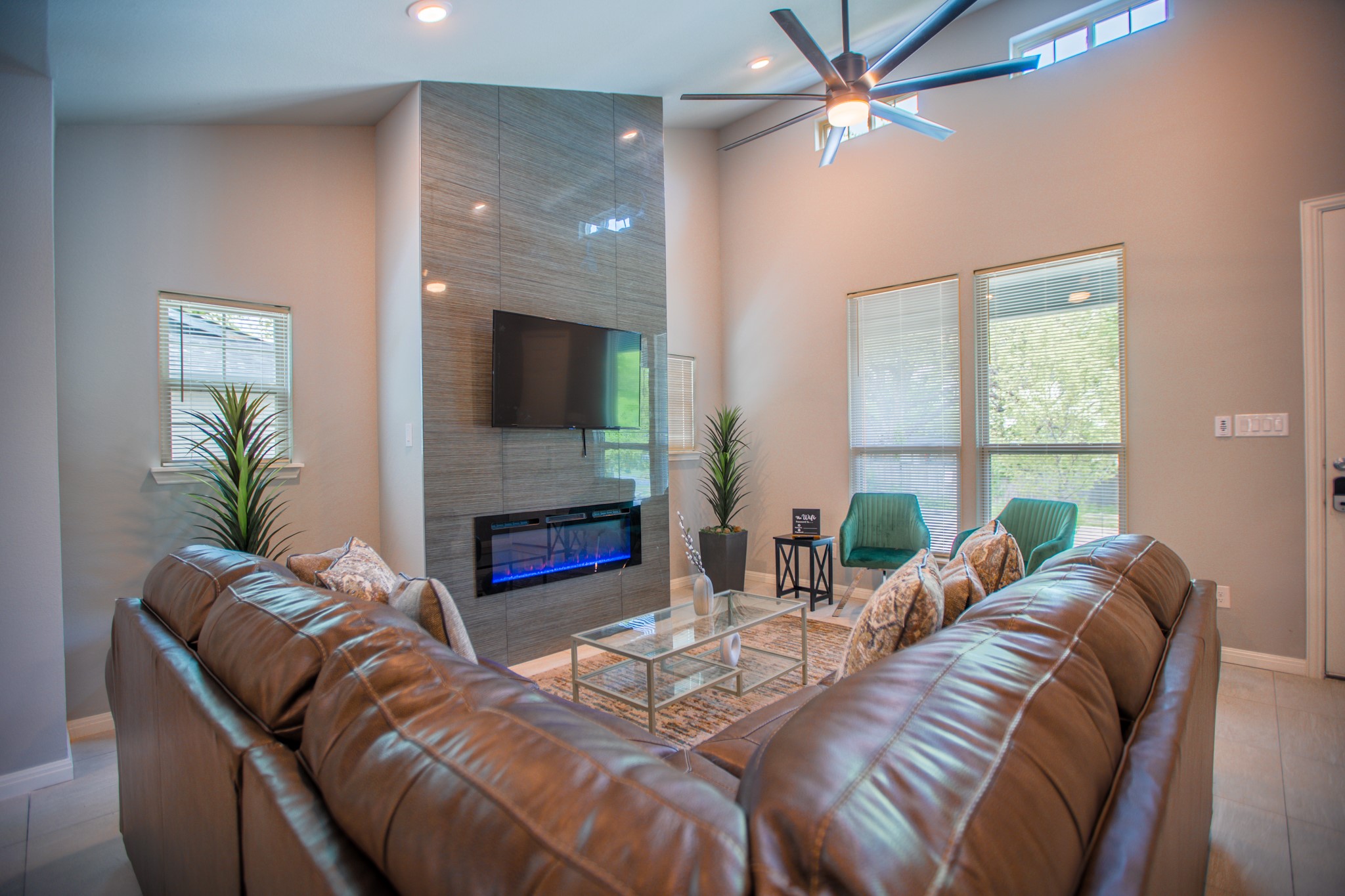 836 E Maddox Avenue Fort Worth TX 76104