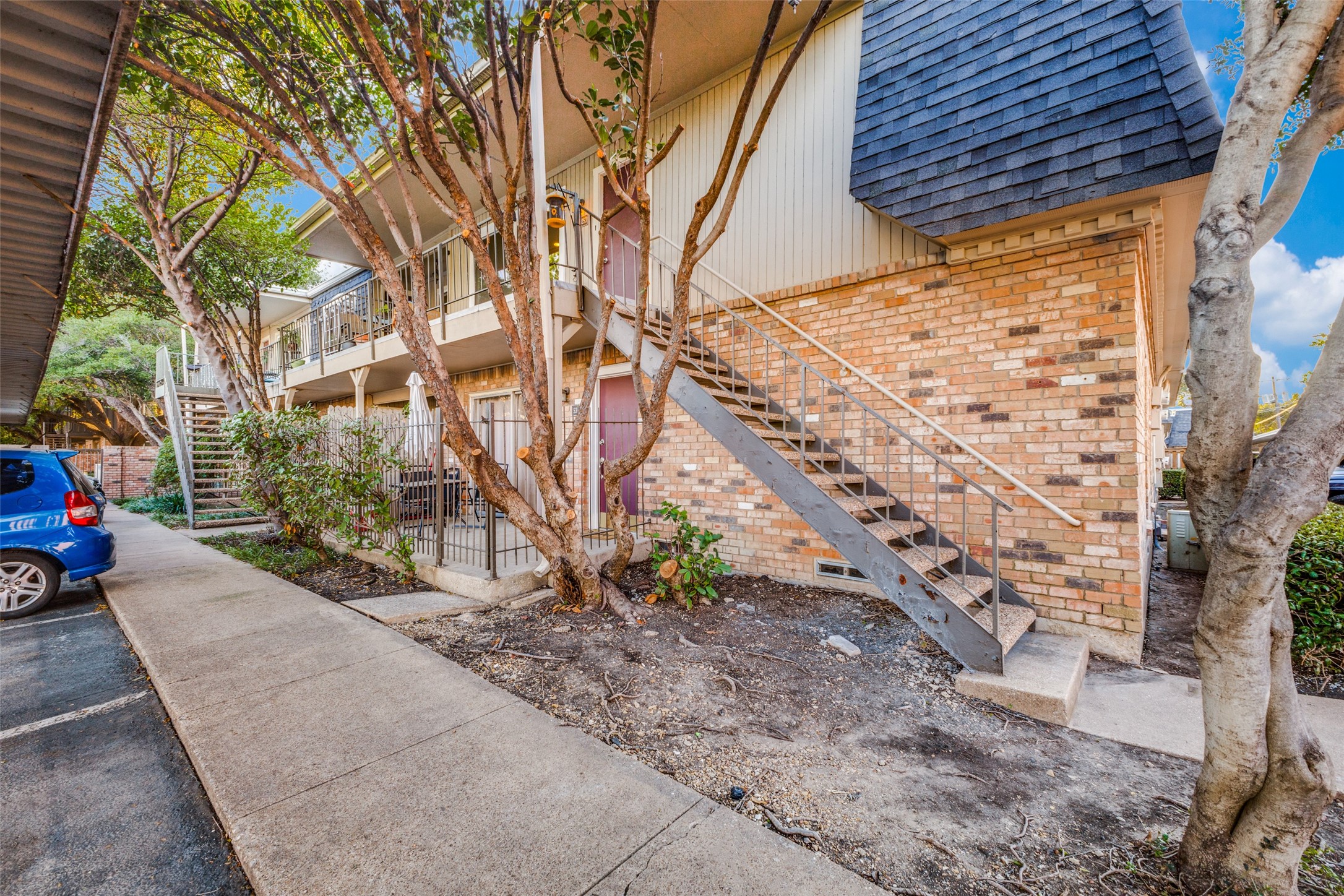 5325 Fleetwood Oaks Avenue Dallas TX 75235