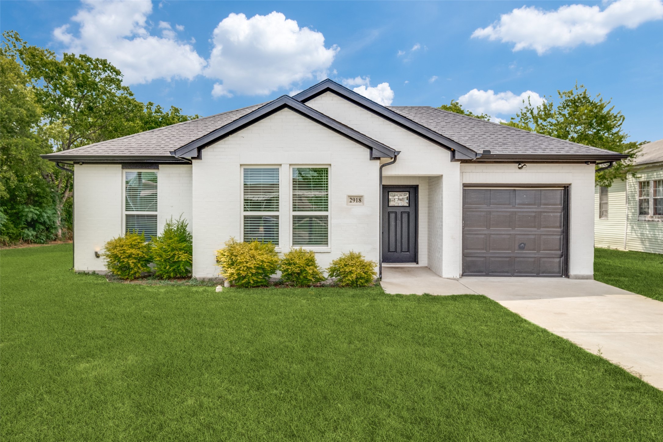 2918 Morgan Drive Dallas TX 75241