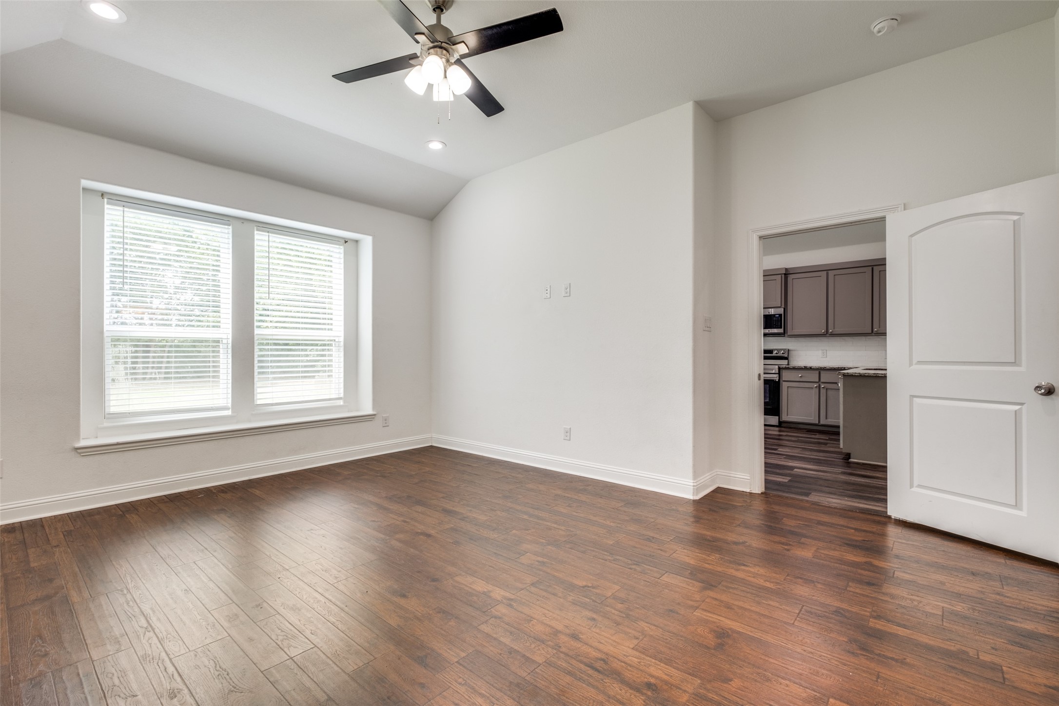 2918 Morgan Drive Dallas TX 75241