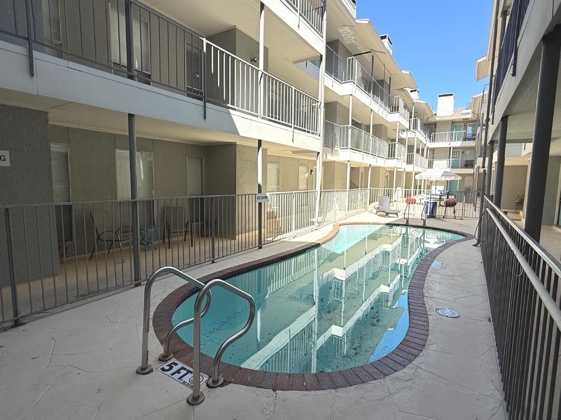 4502 Gaston Avenue Dallas TX 75246