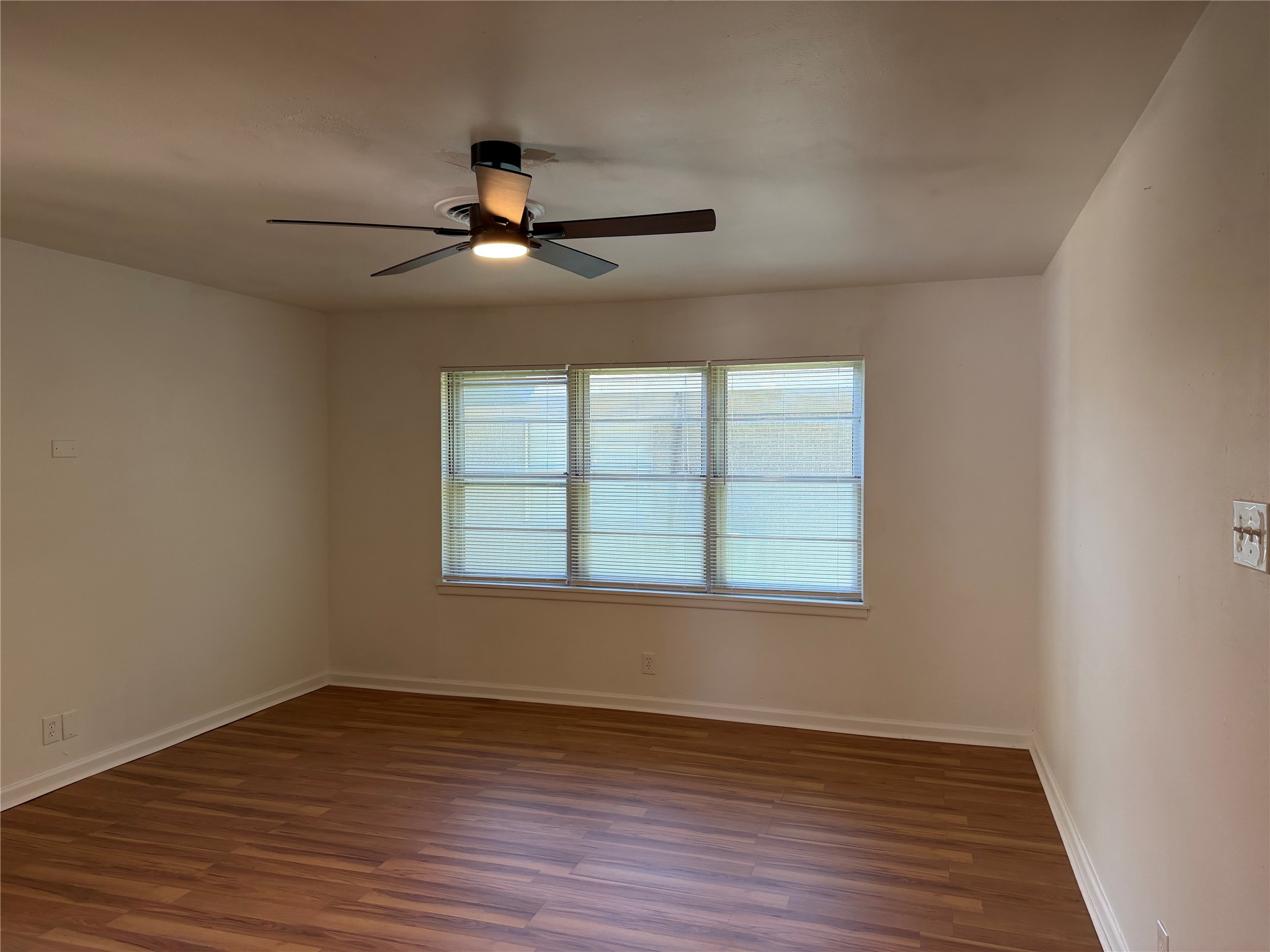 2800 W Fuller Avenue Fort Worth TX 76133