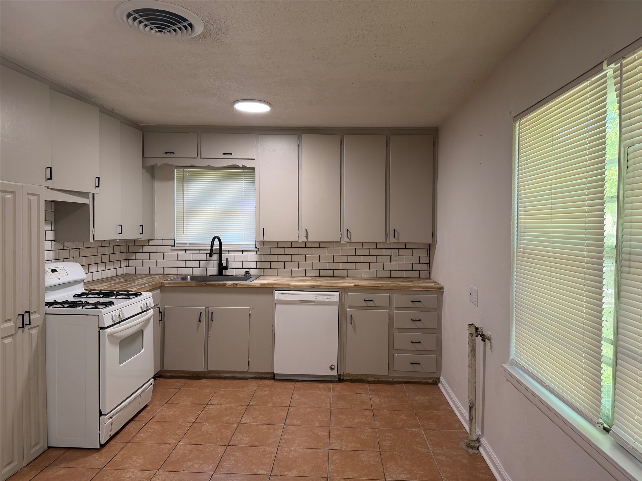 2800 W Fuller Avenue Fort Worth TX 76133