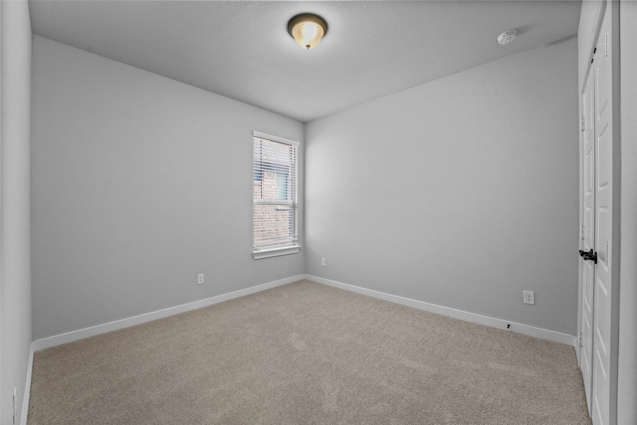 1375 Silverthorn Trail Justin TX 76247