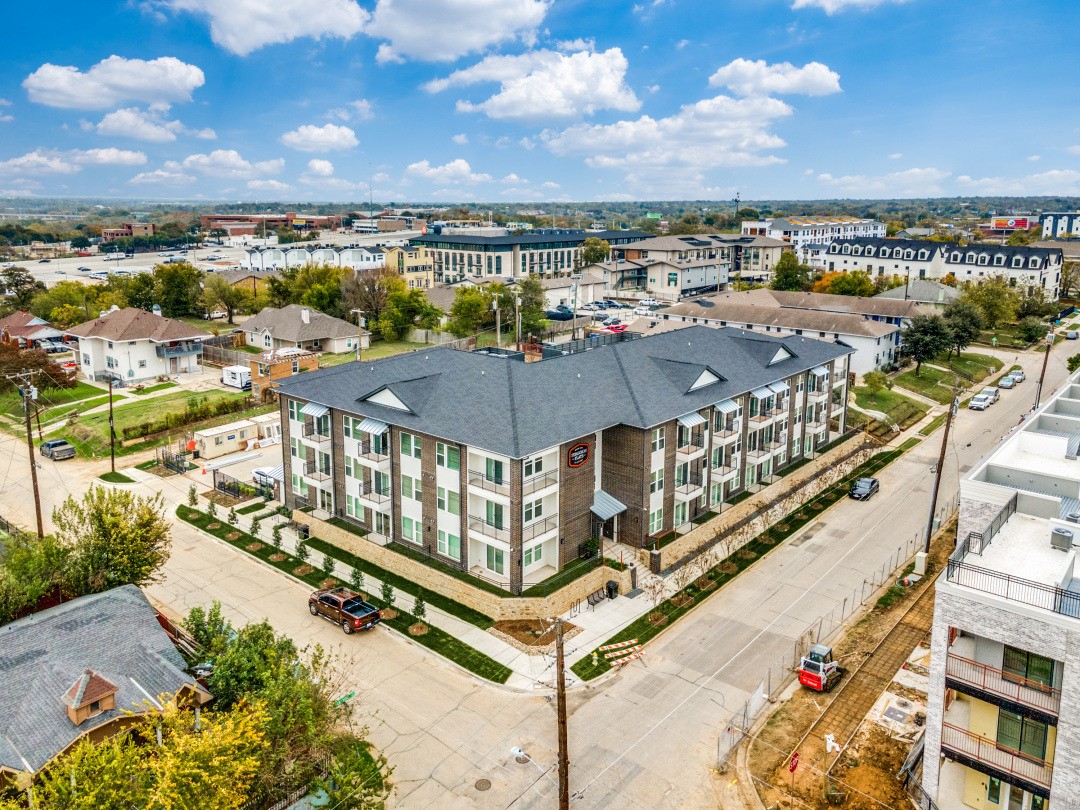 624 N Lancaster Avenue Dallas TX 75203
