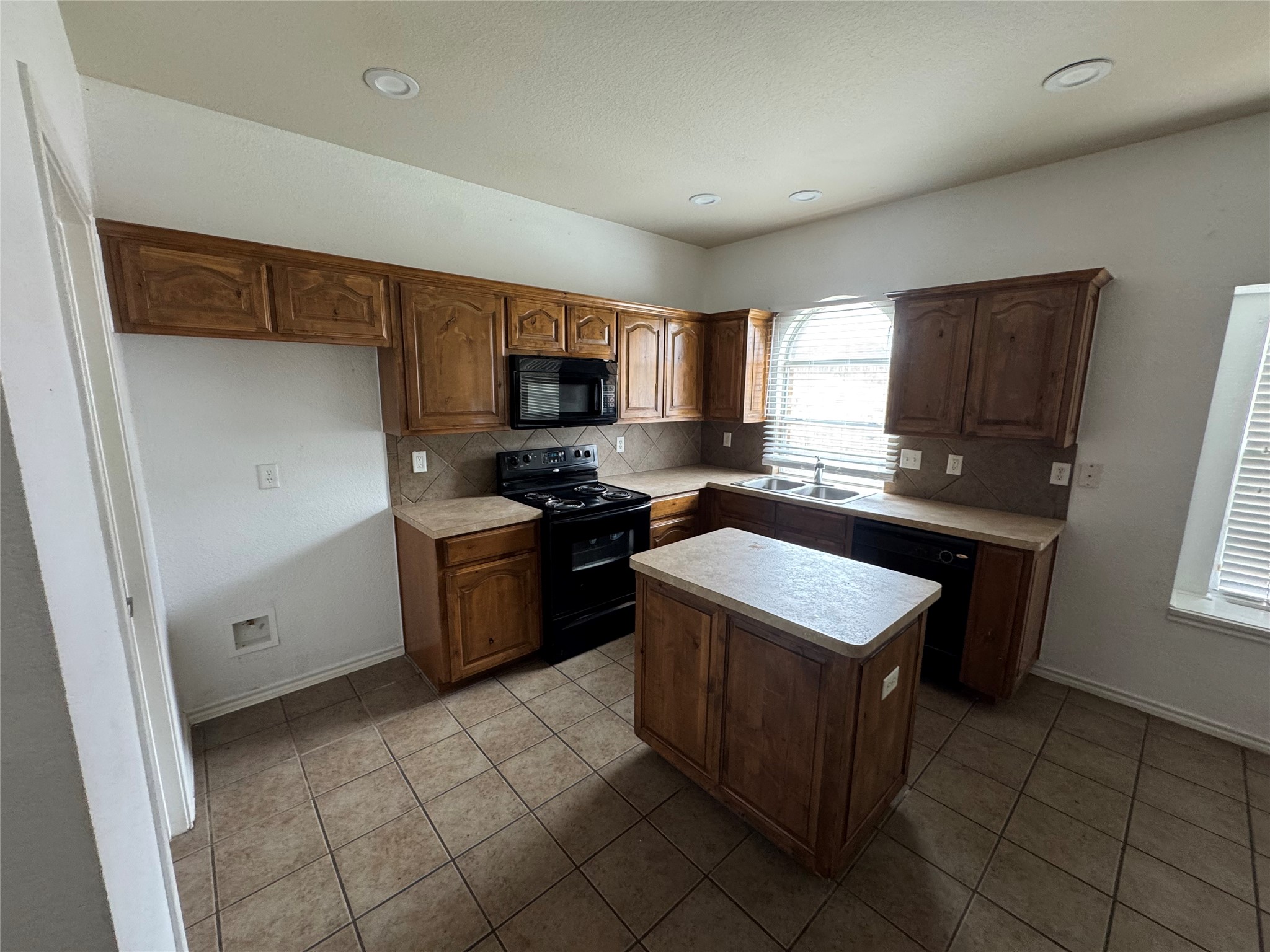 1137 Hearthstone Drive Burleson TX 76028
