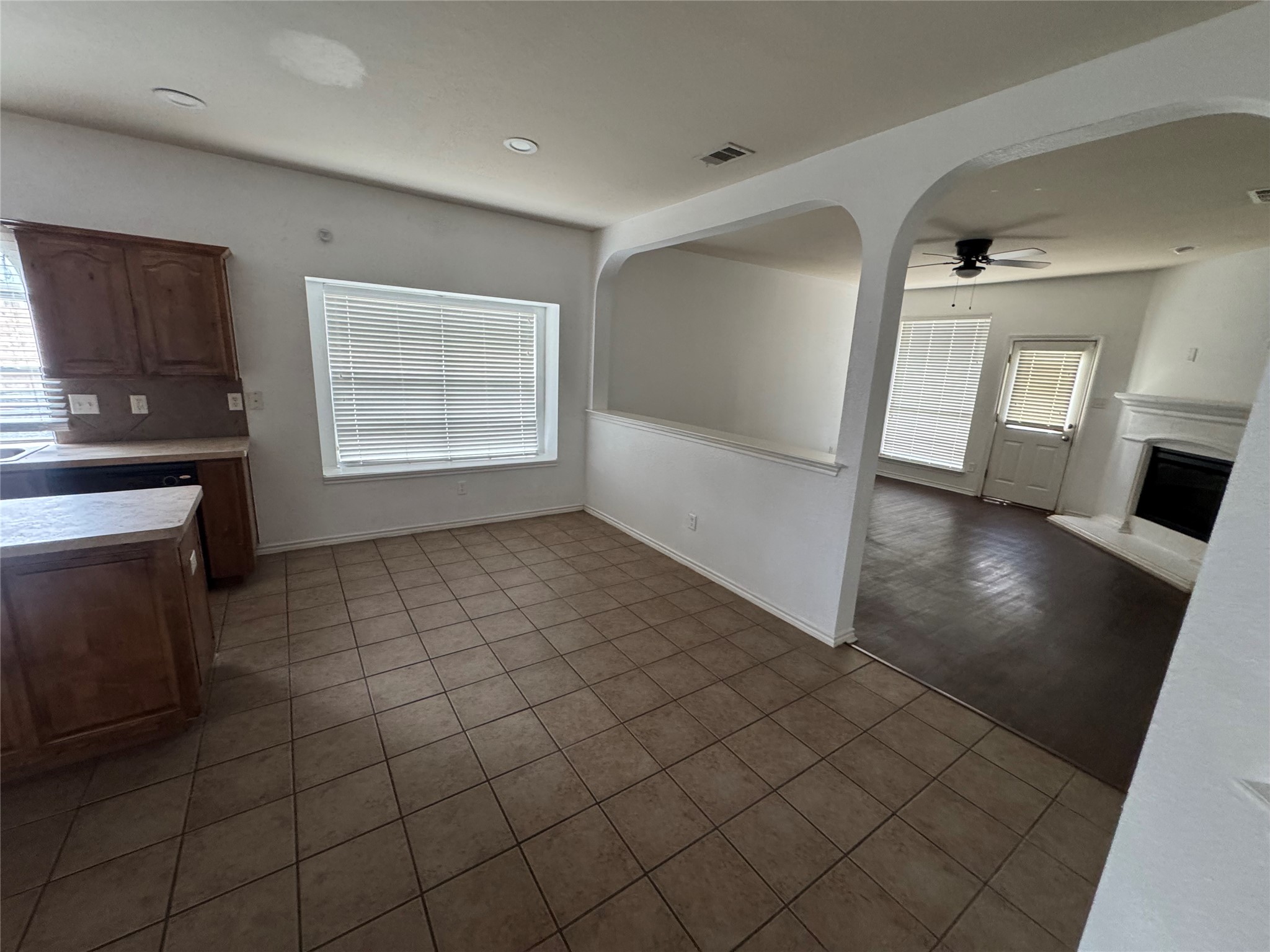 1137 Hearthstone Drive Burleson TX 76028