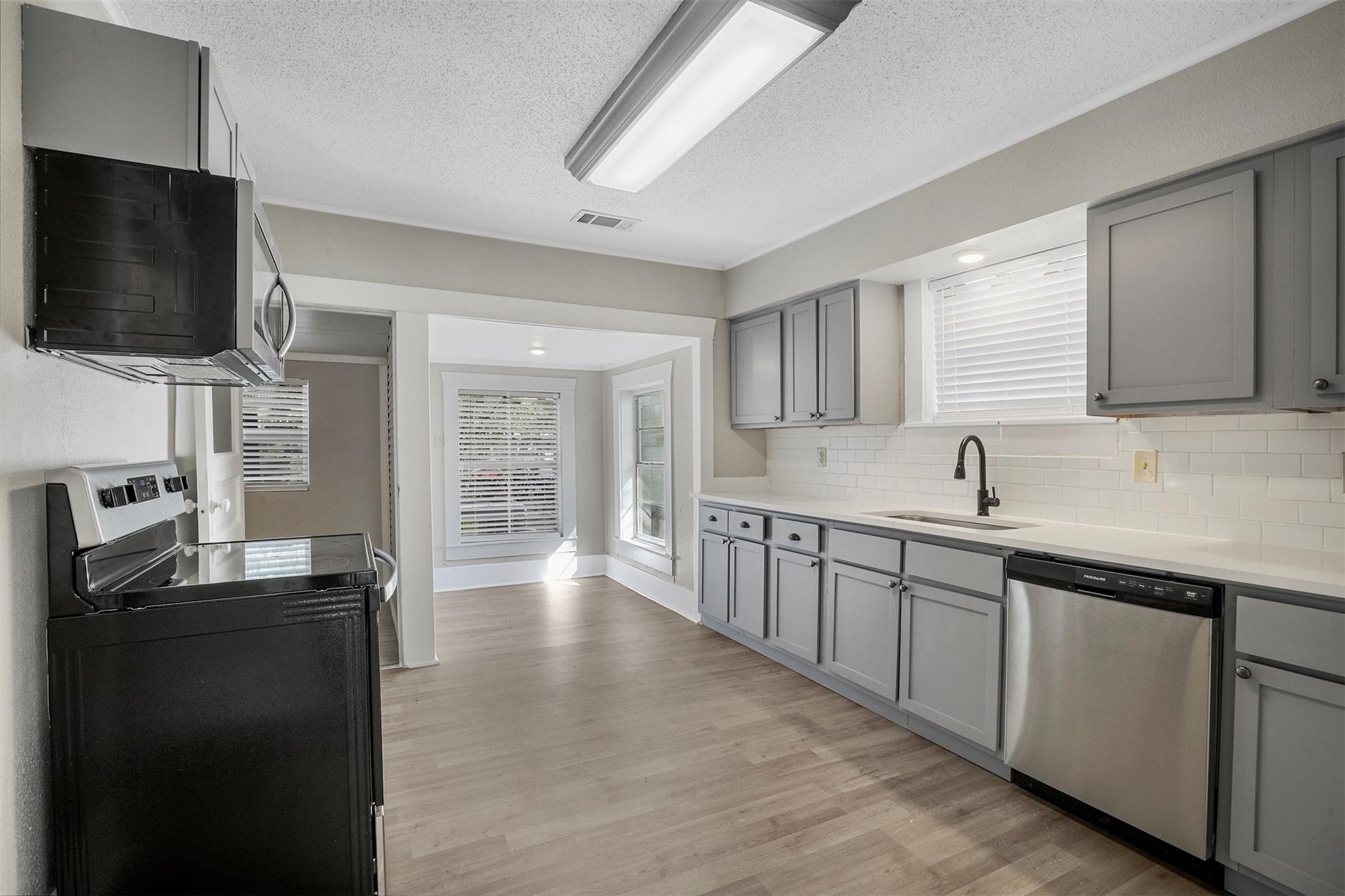 509 E Heron Denison TX 75021