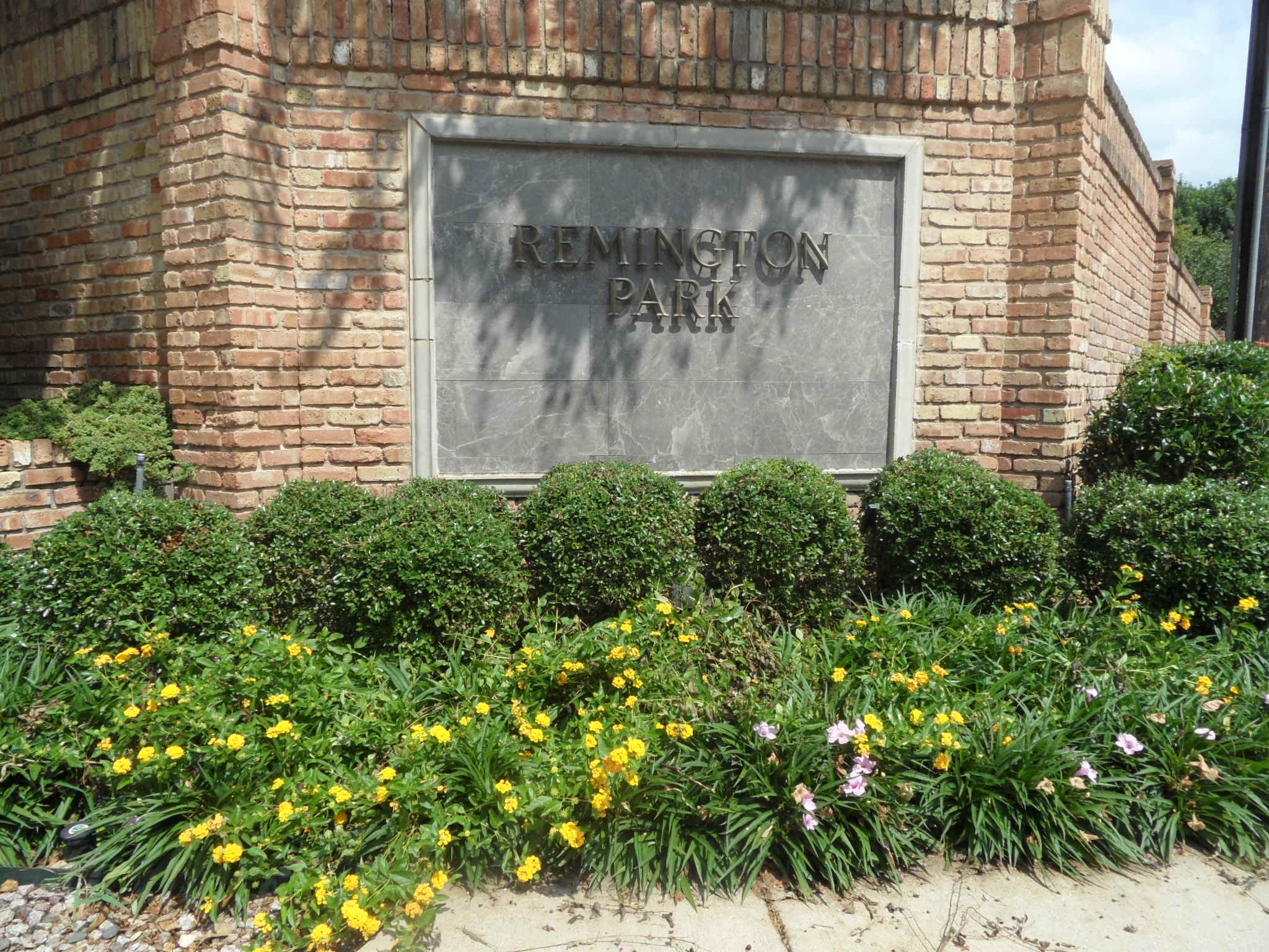 5731 Remington Park Square Dallas TX 75252