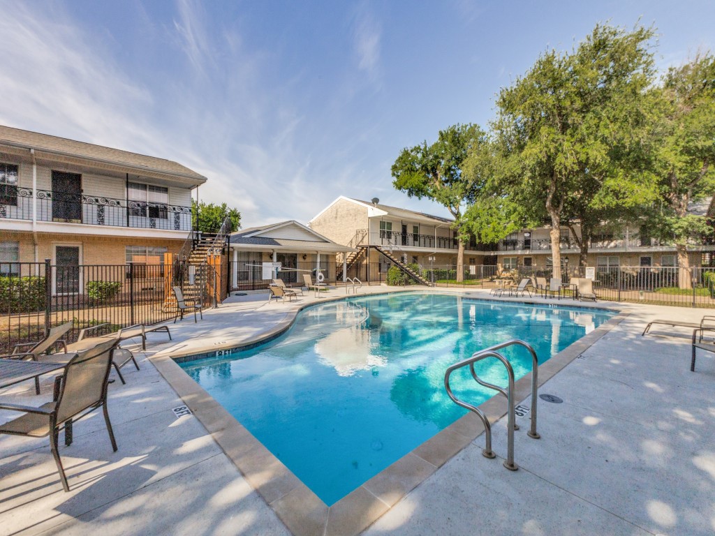 5818 E University Boulevard Dallas TX 75206