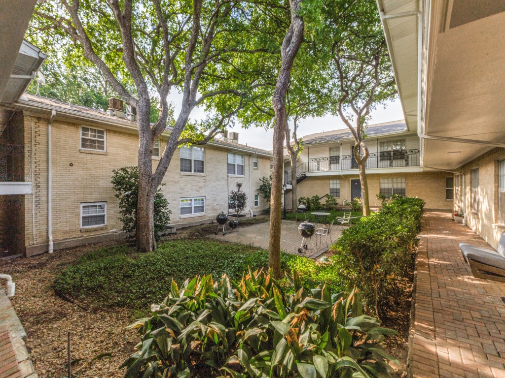 5818 E University Boulevard Dallas TX 75206