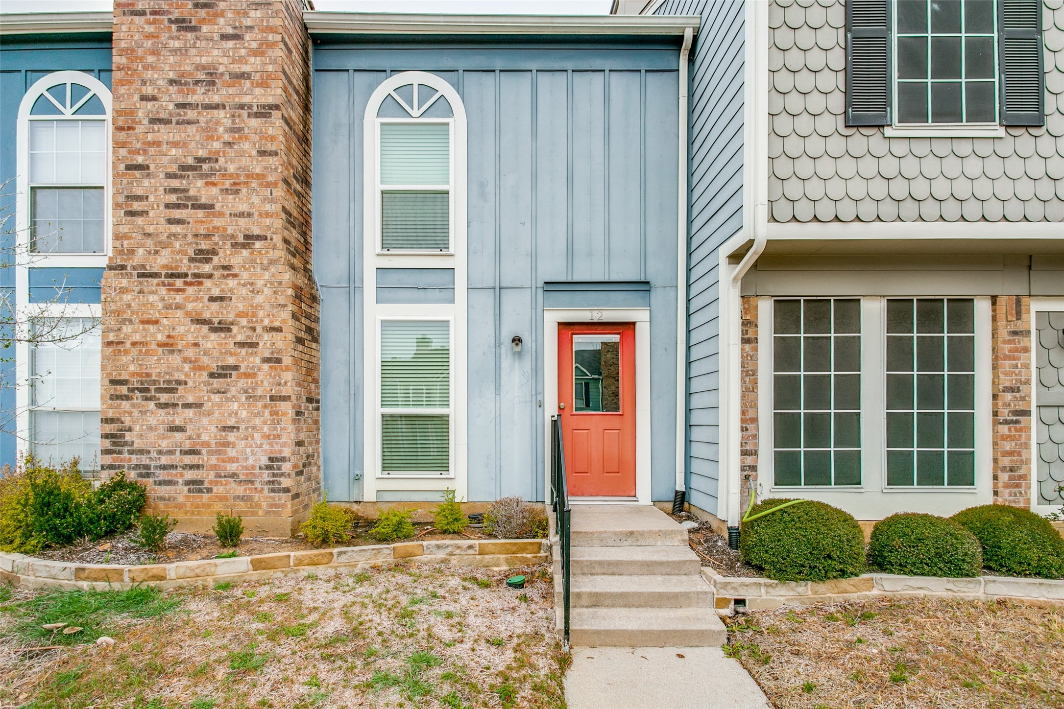 12 Abbey Road Euless TX 76039