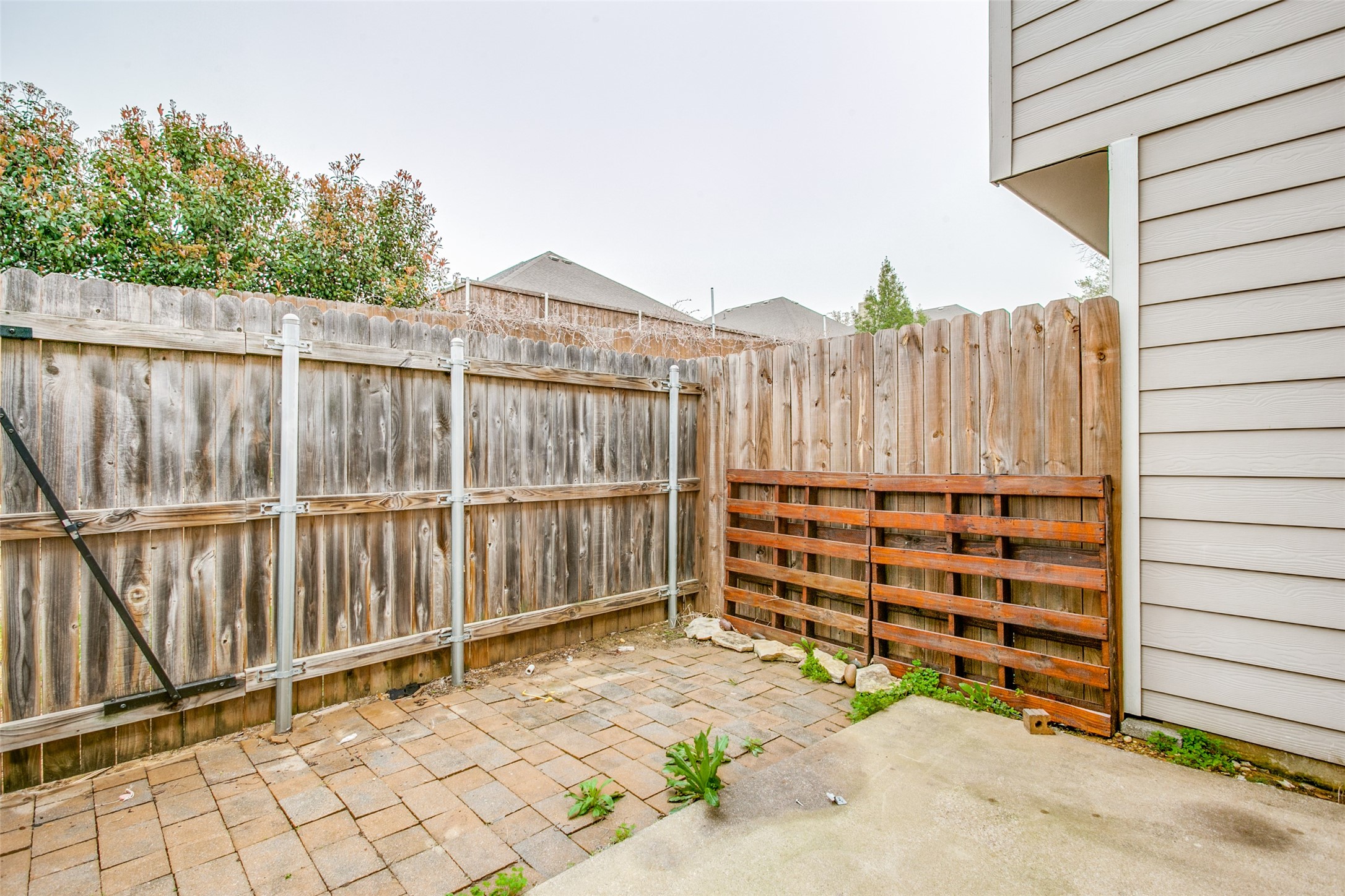 12 Abbey Road Euless TX 76039