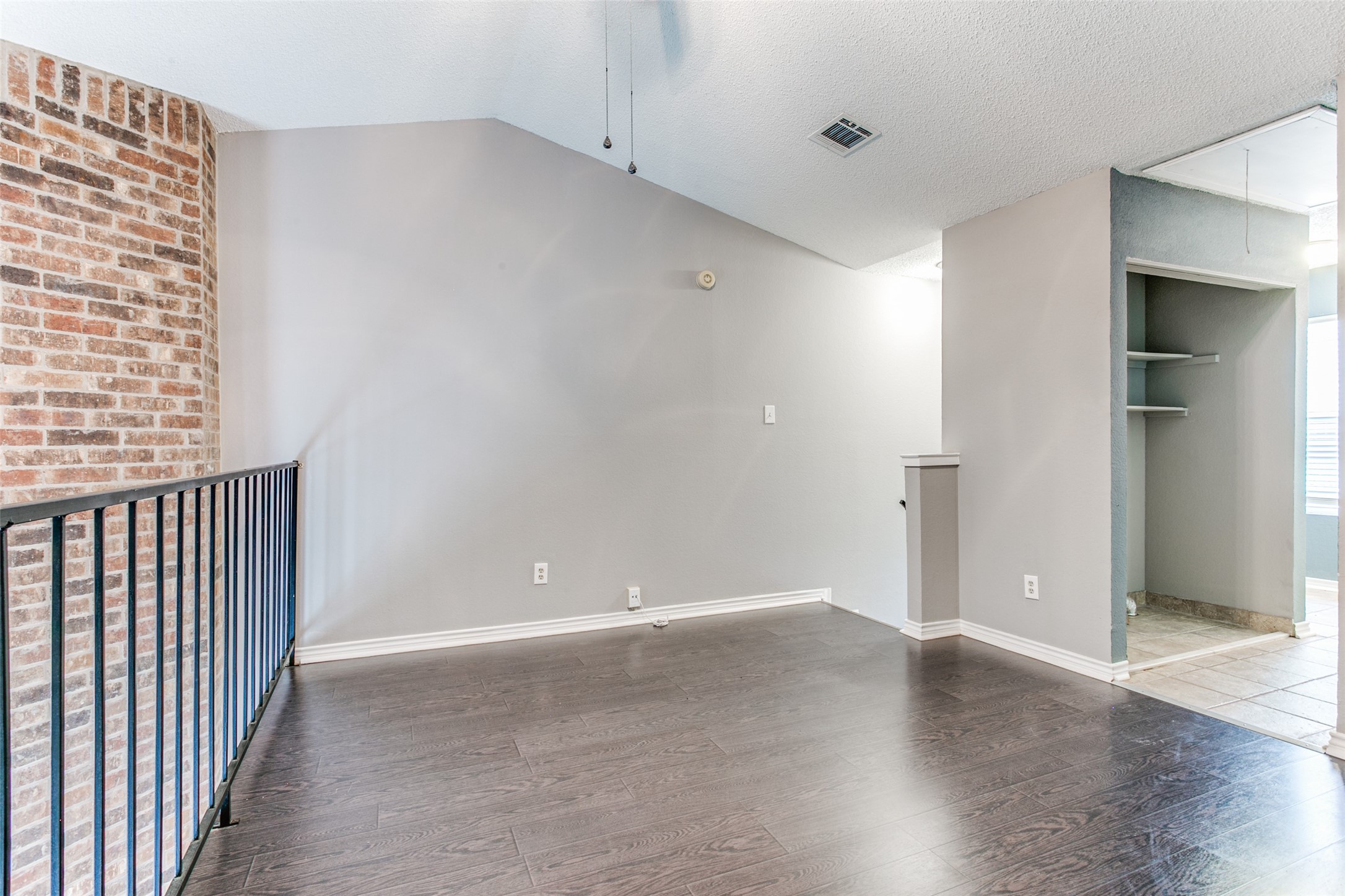 12 Abbey Road Euless TX 76039